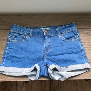 Stretchy blue jean shorts size medium